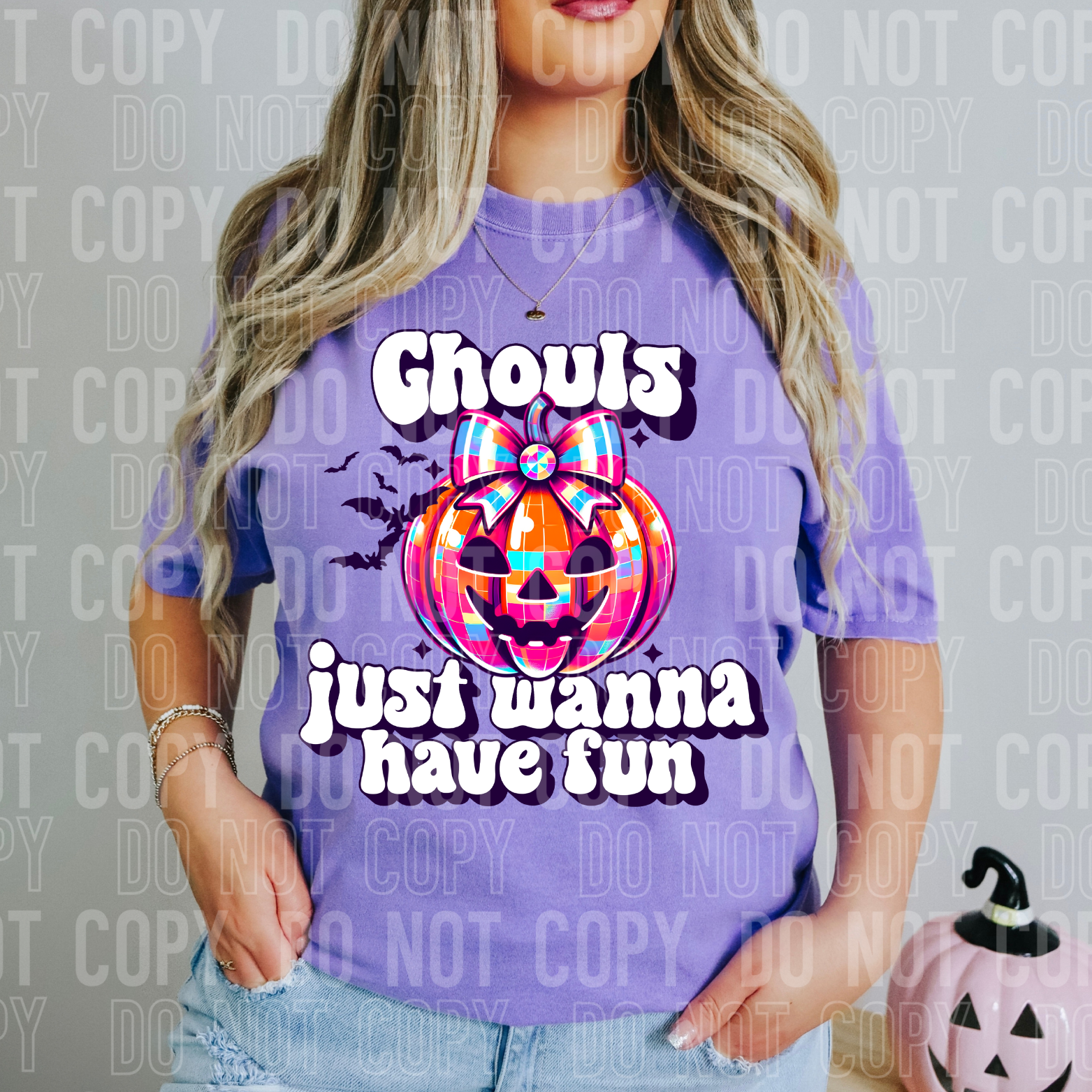 girly jack o lantern with the words  ghouls just want to have fun