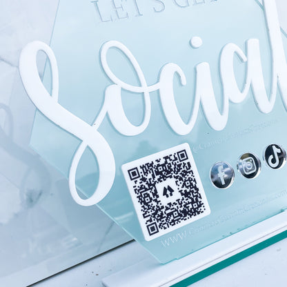 Social Media Stand